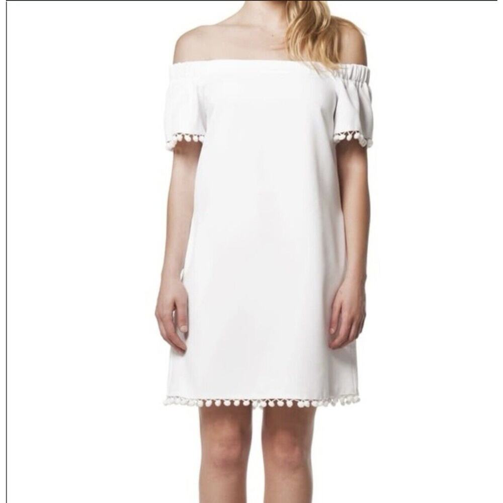 Willow & Clay Off The‎ Shoulder Pom Pom White Dress Size Small